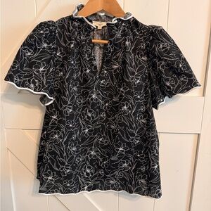 Entro Black White Floral Blouse Malorie floral print ruffle collar blouse Small